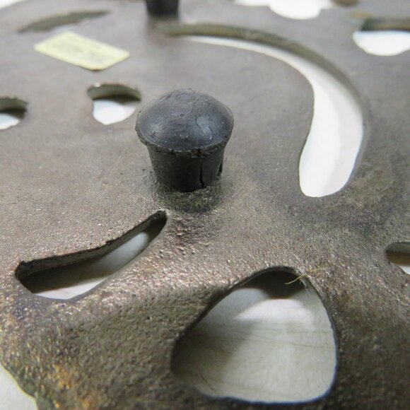 vintage cast iron light copper pig trivet - Picture 6 of 9